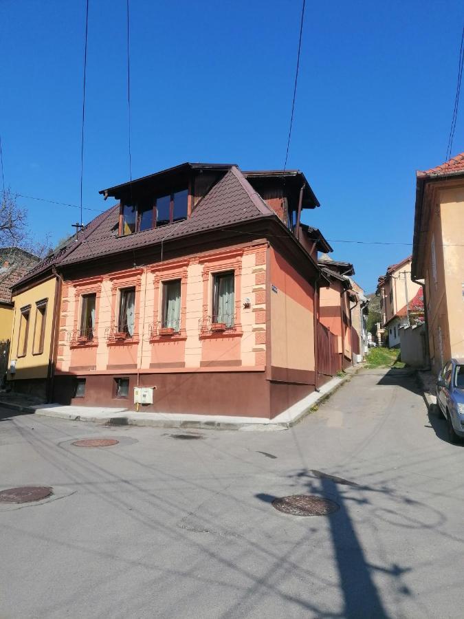 Cozy Attic Studio Брашов Экстерьер фото